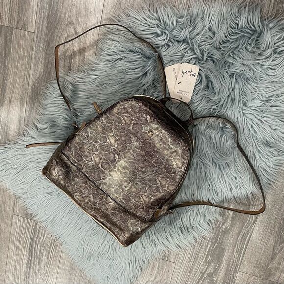 NWT DISNEY W CAPSULE COLLECTION bee you backpack in copper main image 14